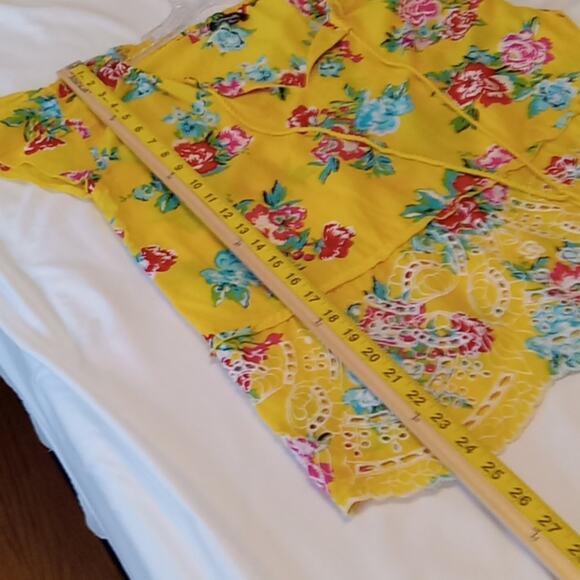 Relatively Women's Yellow Floral Summer Cape Sleeve. SIZE Small Bright Colorful - Picture 7 of 8
